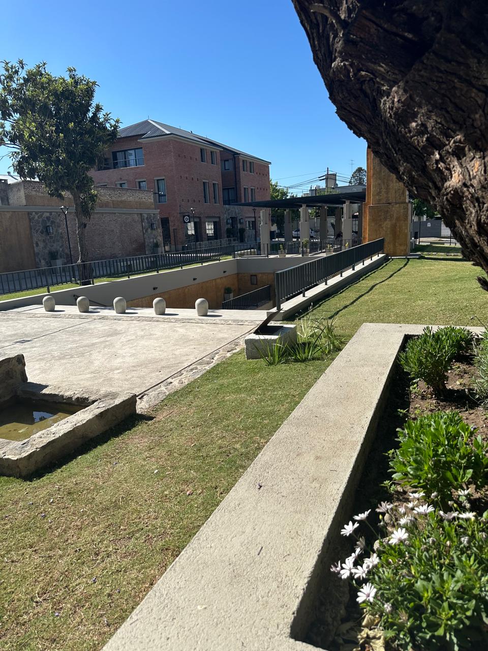 Paseo de la cisterna