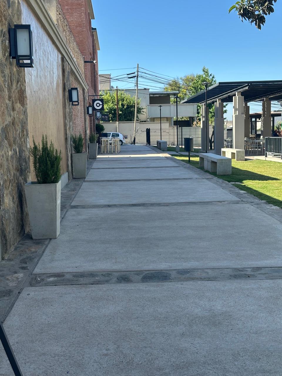 Paseo de la cisterna