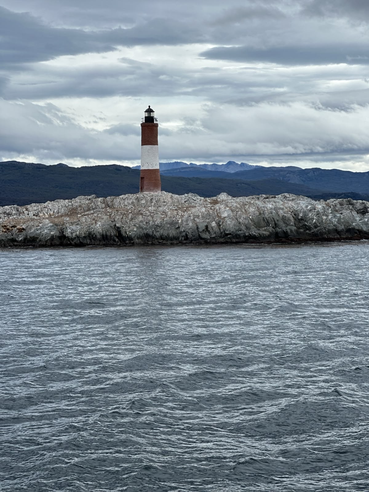 Faro Les Eclaireurs